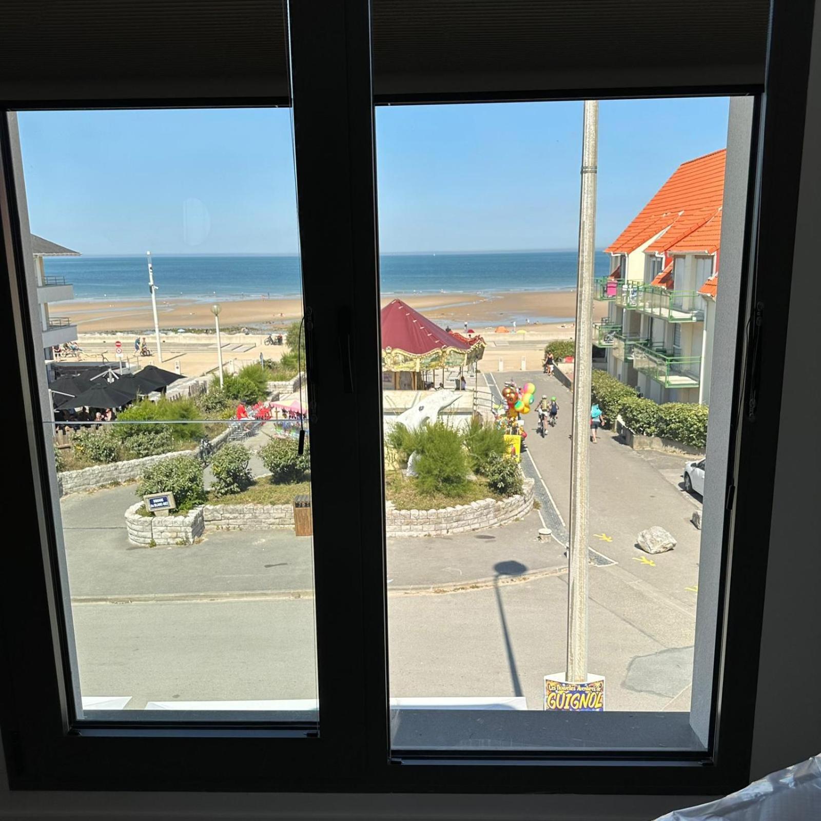 Logis- Hotel De La Baie De Wissant & Appartements Exterior foto